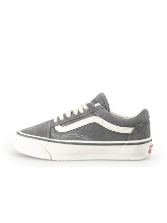Vans Sneakers Grijs 355839
Maat 36